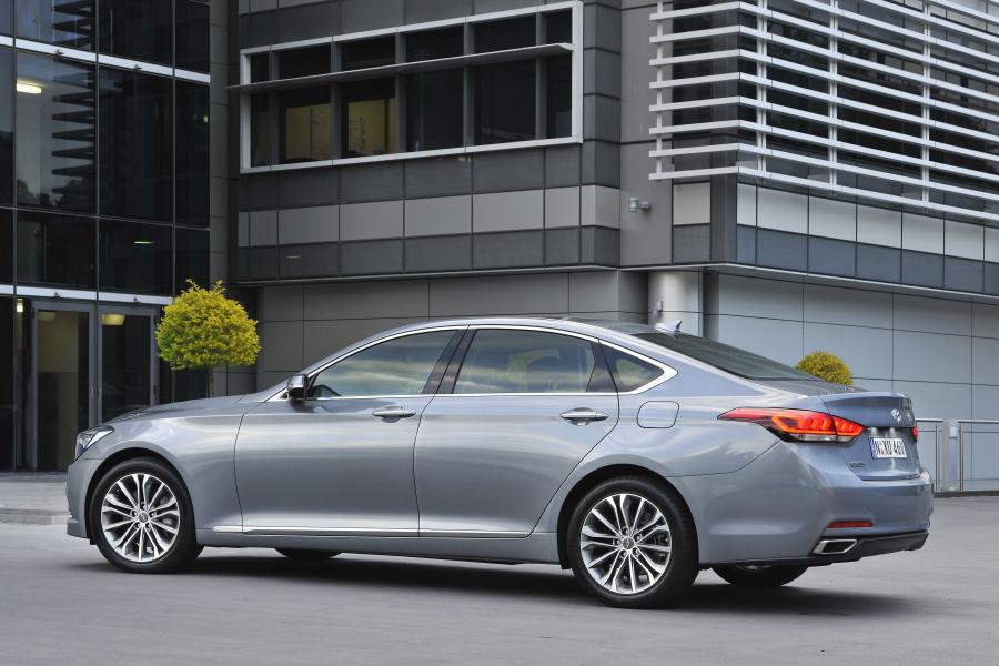  Hyundai Genesis 2014 года  (AU) (фото 2 из 30)